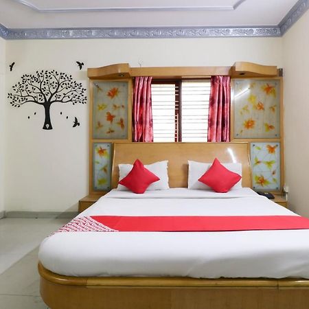 Oyo 71675 New Aishwarya Comforts Hotell Bangalore Eksteriør bilde